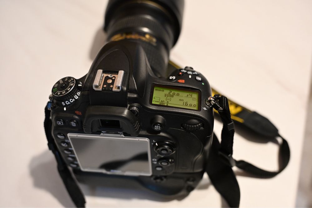 Camera DSLR Nikon D610