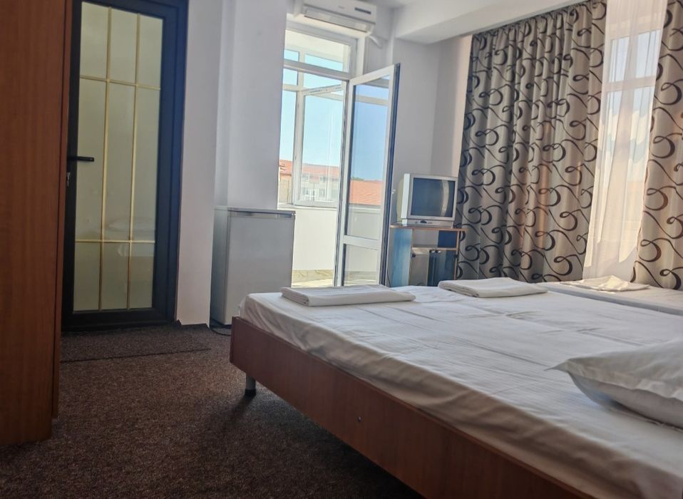Inchiriez camere pentru muncitori, nepaleji