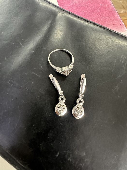 Ювелирные изделия и