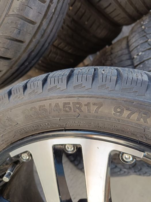 Продам Шины R17  с дисками зима/лето