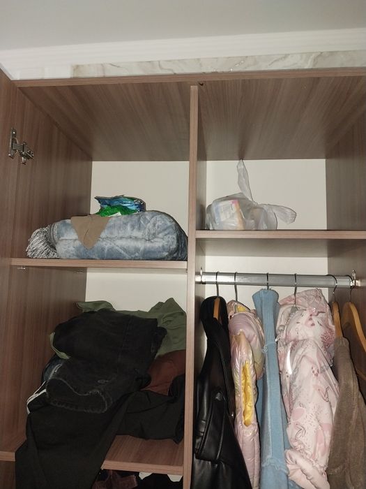 Продается шкаф .