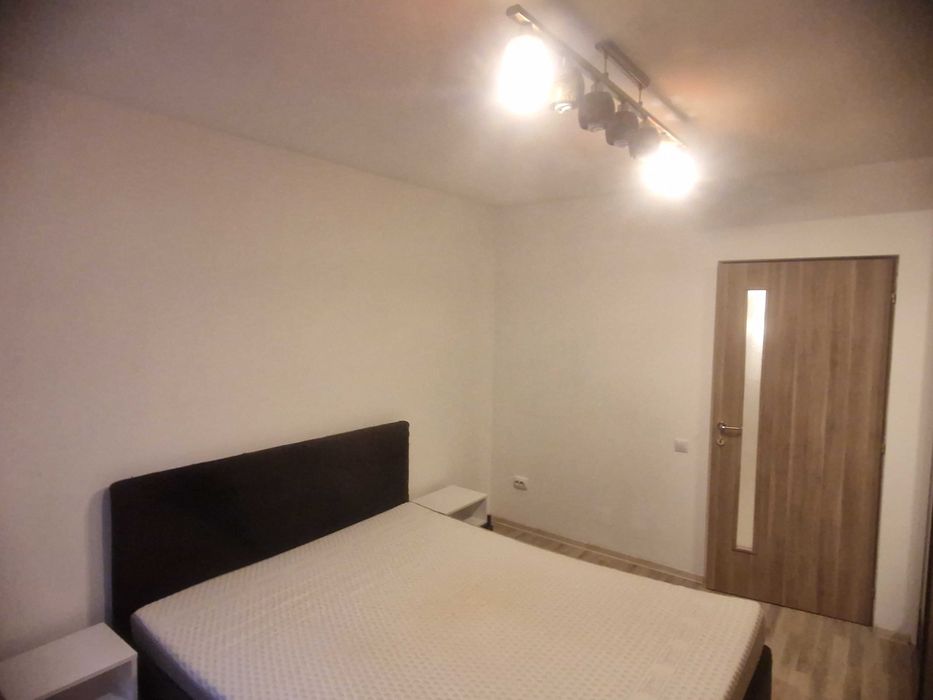 Dau in chirie ap 2 camere