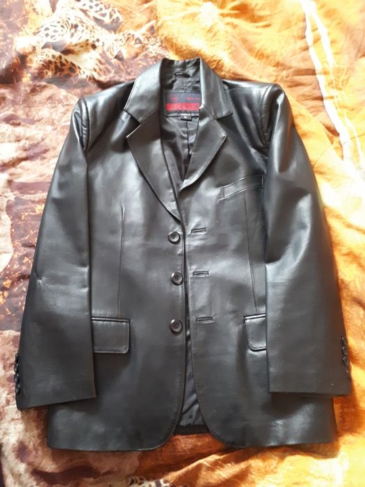 Кожаный пиджак размер XL