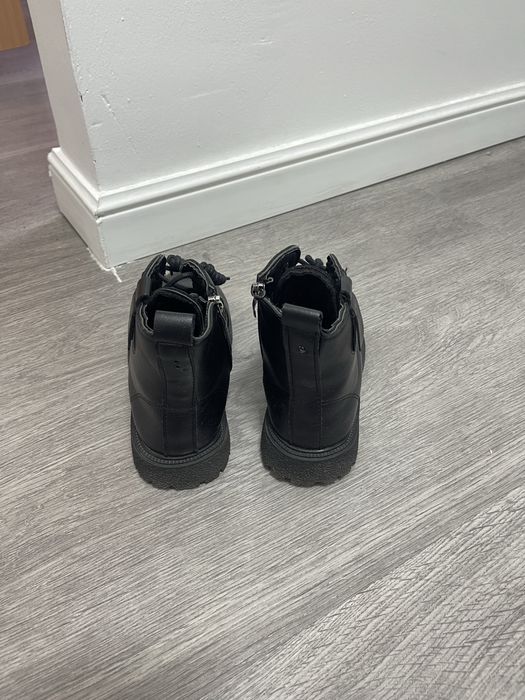 Веченние ботинки черные 34рр