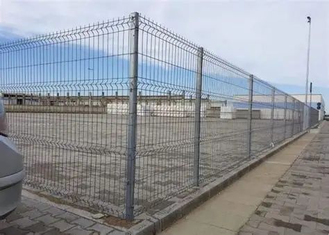 Realizăm garduri din plasă bordurata la oferta