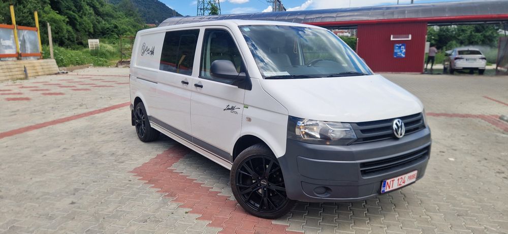 Volkswagen VW T5 2.0tdi 6 locuri și marfă varianta lungă 2013 AC Finanțare prin TBI Bank