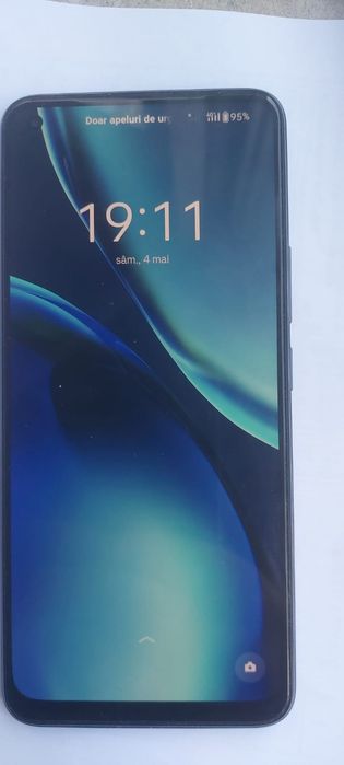 Vând Realme 8 PRO  și husă Samsung