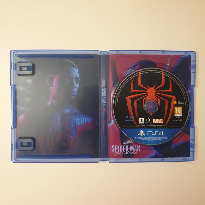 Marvels Spiderman (2018) & Marvels Spiderman Miles Morales PS4/Playstation 4