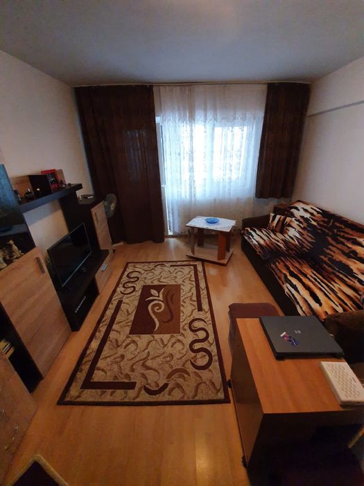Inchiriez apartament 1 camera