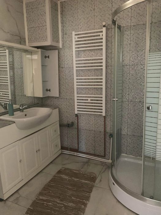 Casa cu curte chirie