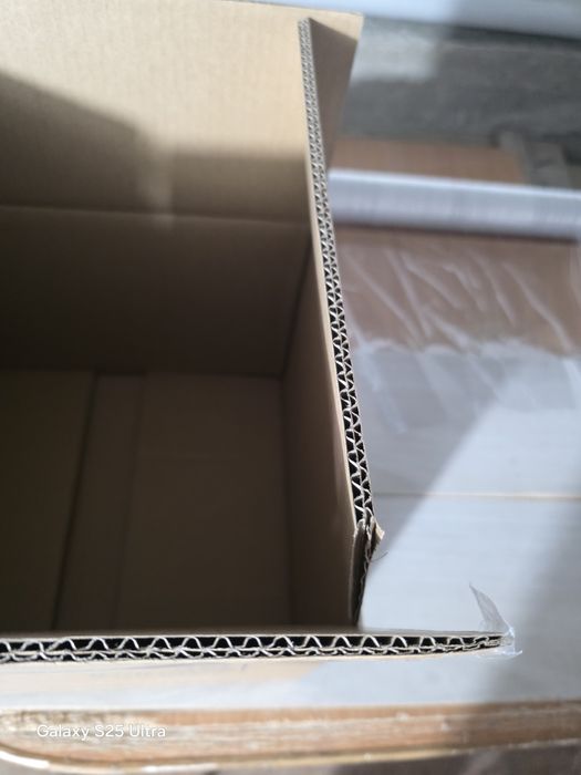 Картонные коробки