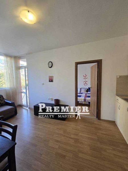 Продава се Двустаен апартамент в к.к. Слънчев бряг - 50 кв.м за 1360 €/кв.м - Снимка #1