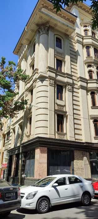 Продается Нежилой Здание ЦУМ