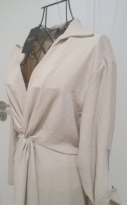 Риза рокля нюд цвят, размер L, с  етикет