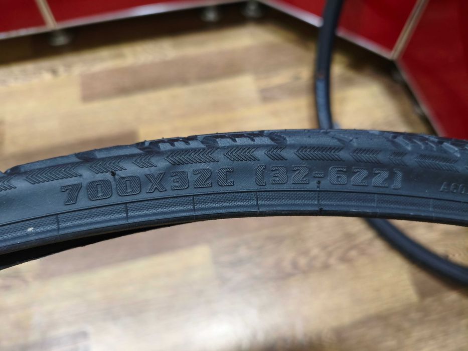 Покрышка велосипедная 28" (700x32C) ARISUN METRO CRUISER