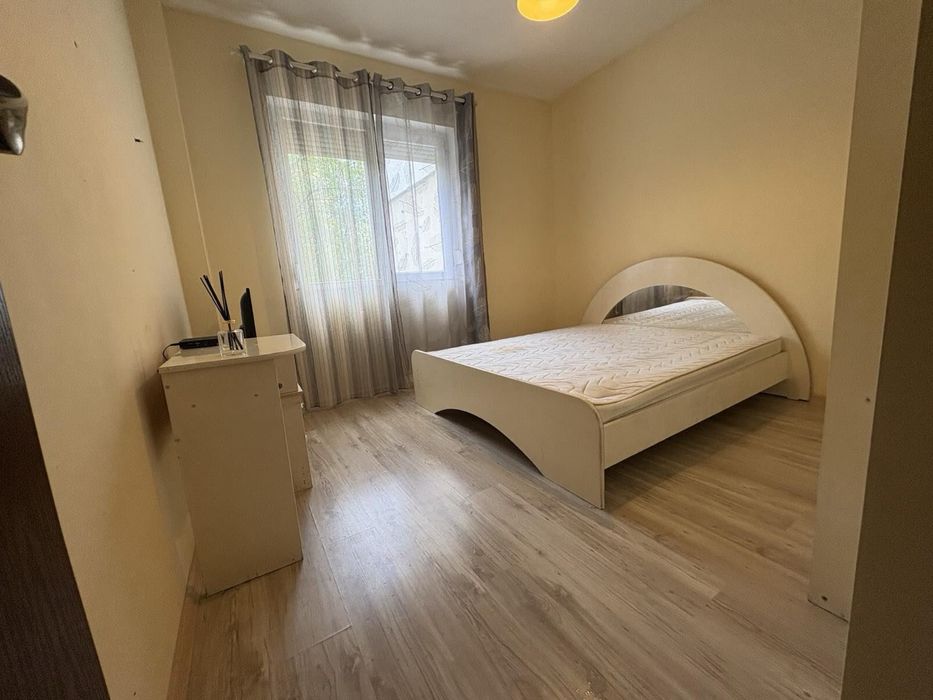 Дава се под наем Тристаен апартамент в Пловдив, Тракия - 110 кв.м за 459 € - Снимка #2