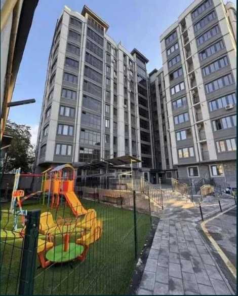 Срочно продается 2х комнатная квартира в М.Улуг р-н Максим Горький БИЙ