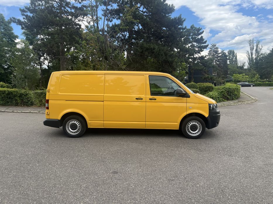 VW T5 Facelift / 2014 / Numere roșii valabile / Varianta Long / AC