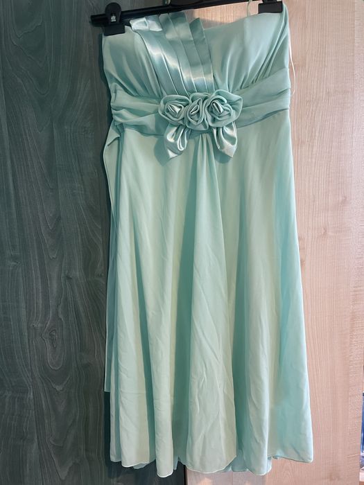 Официална рокля