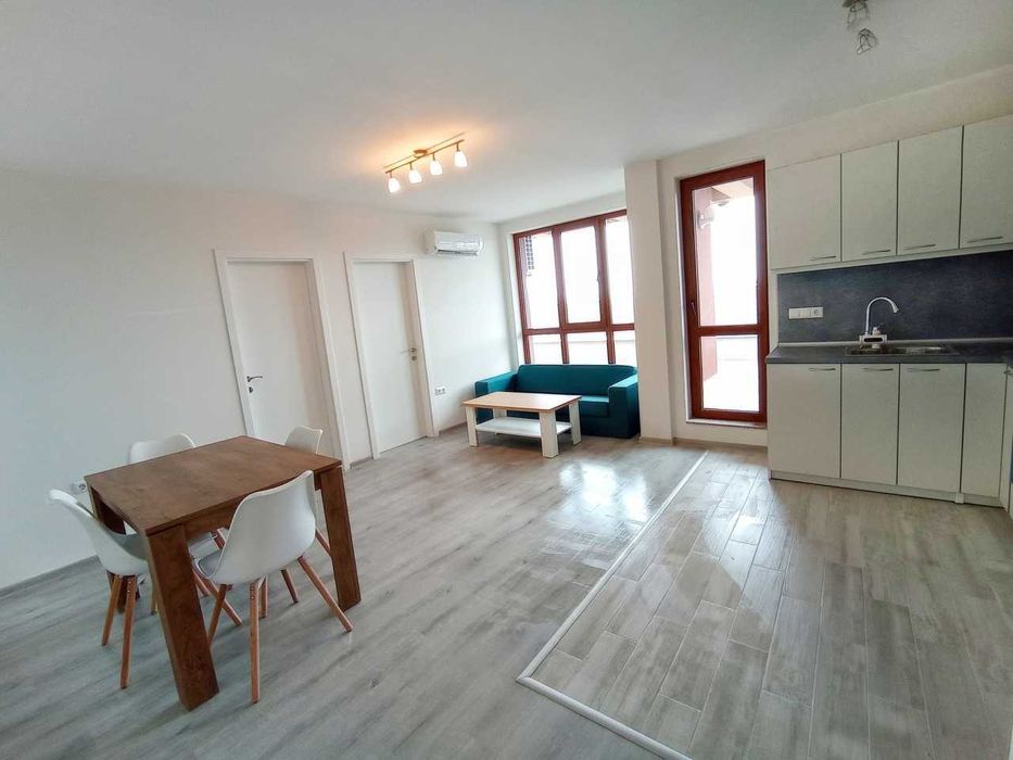 Тристаен апартамент в Южен