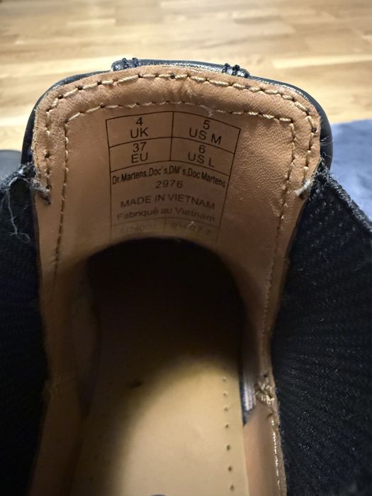 Ghete Chelsea Dr. Martens din piele