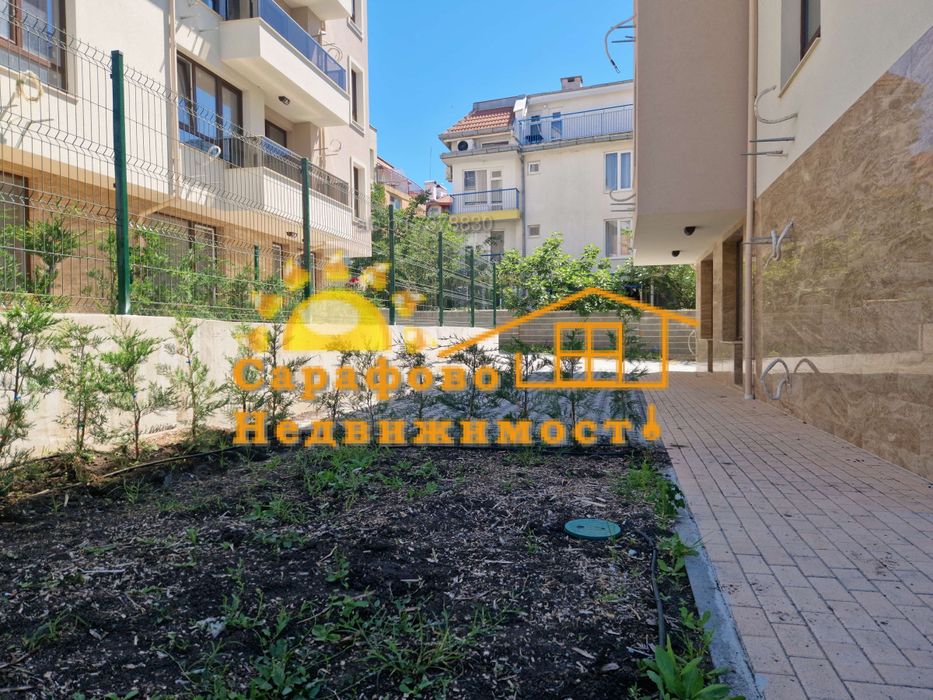 Продава се Тристаен апартамент в Бургас, Сарафово - 169 кв.м за 947 €/кв.м - Снимка #4