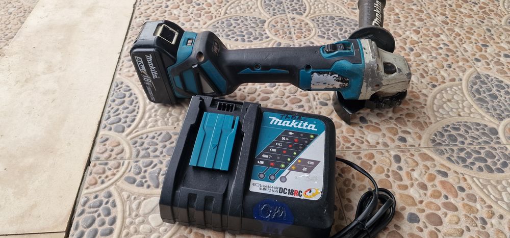 Акумулаторен ъглошлайф Makita DGA511