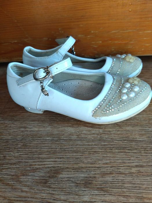 Туфли белые 17,5-18 см