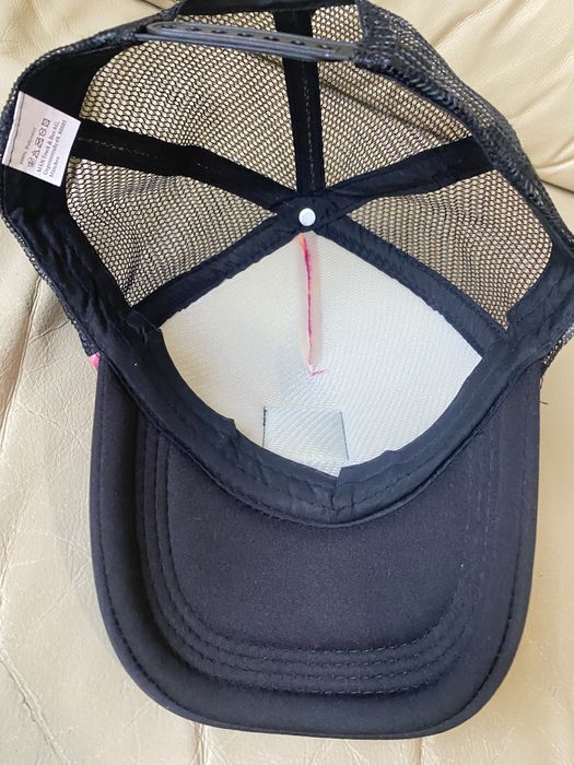 RIO - дизайнерска шапка с козирка