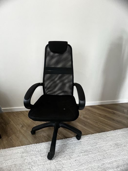 Продается офисное кресло (компьютерное)