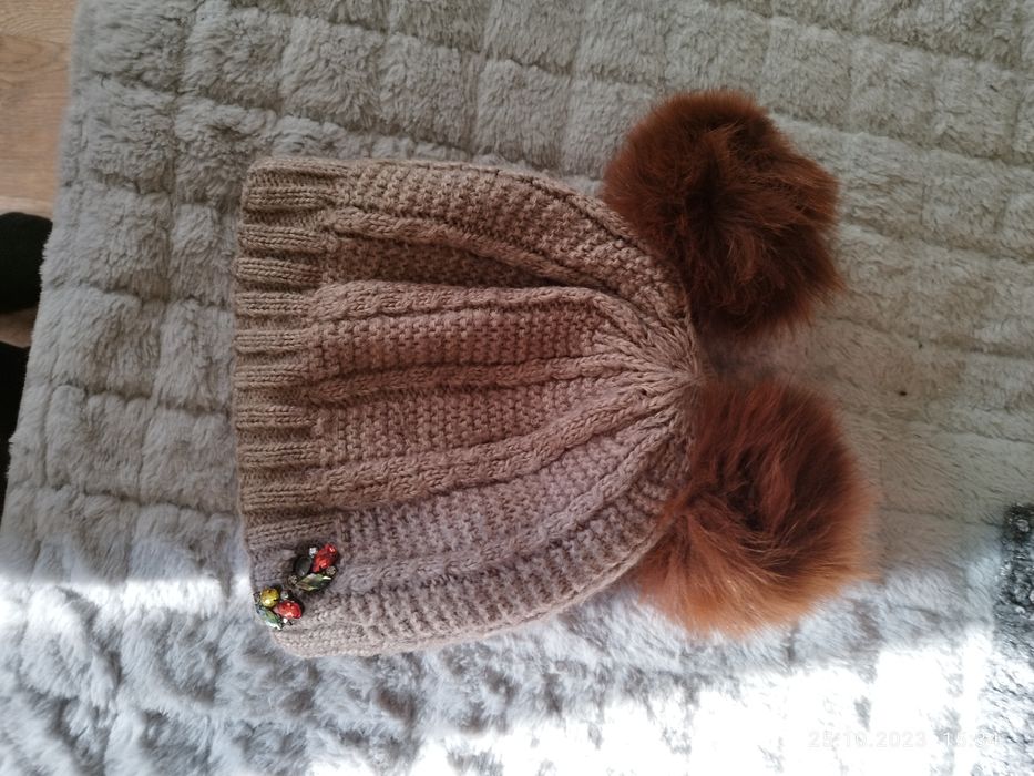 Продаю наборы шапок