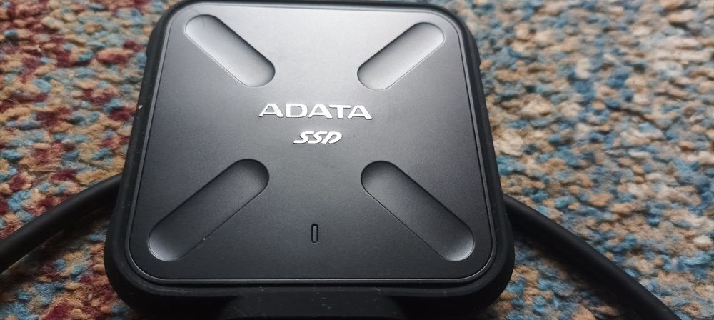 SSD Extern ADATA SD700 1TB, Ultra-Rezistent (IP68, Clasă Militară) – Ca Nou, Utilizat 2 Zile