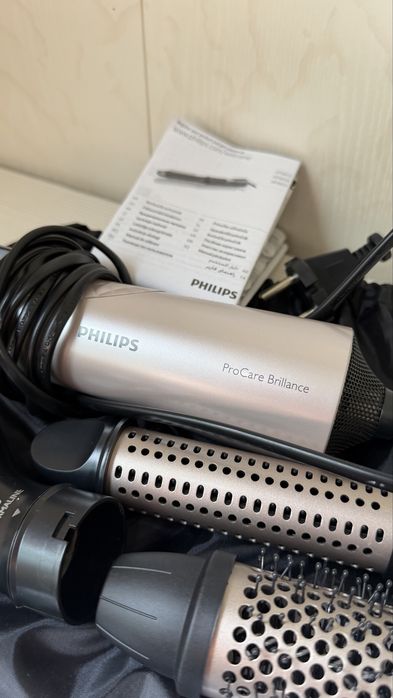 Фен - щетка Philips HP 8657 , черный, бежевый