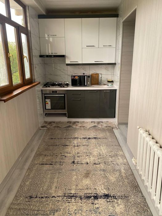 Чиланзар 12 продаю квартиру 5/4/4