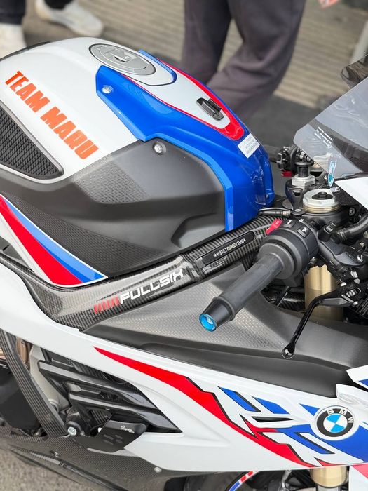 BMW S 1000RR
2021
26.000km
17.000$