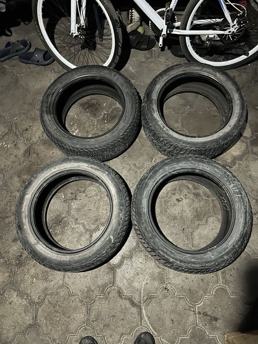 Продам  комплект шин и дисков