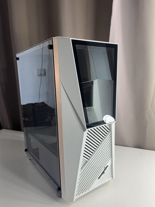 Carcasa Pc Myria si Serioux