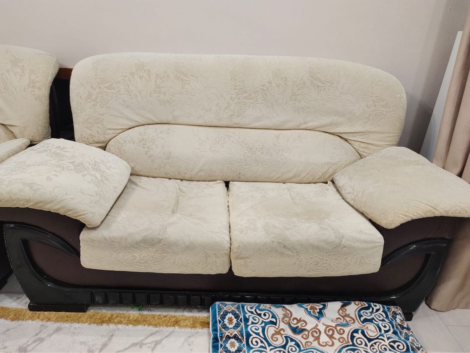 комфортный диван. продам срочно за дешево
