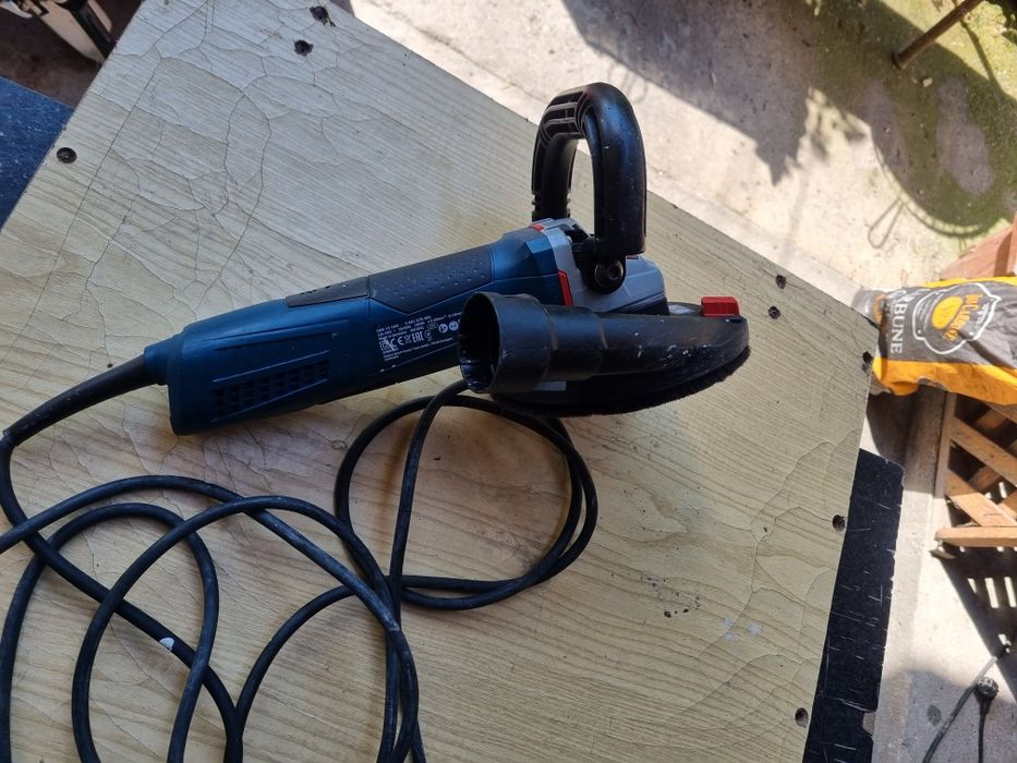 Slefuitor beton Bosch GBR 15 CAG
