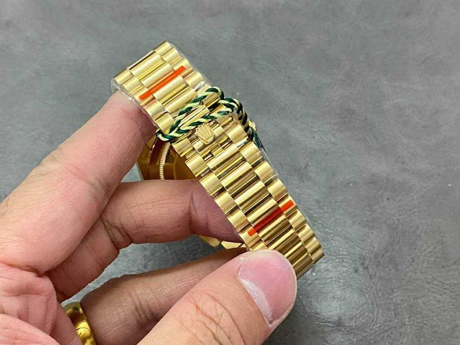 rolex day-date 40mm златен/черен циферблат