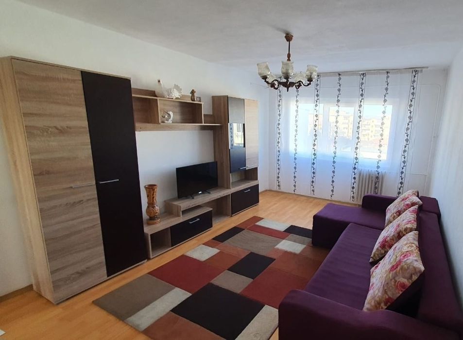 Vând apartament 2 camere confort.1 decomandat etaj 4  ,apartamentul are deja gaz în apartament.