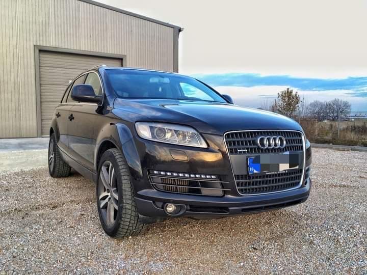Продавам Ауди q7