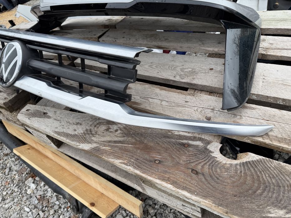 Решетка VW Amarok 2022 год.-