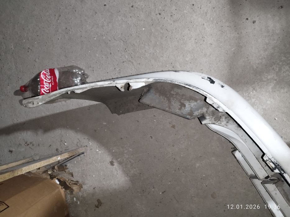 Продам передний бампер Марк 2 90