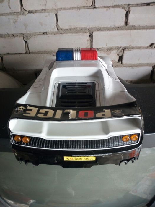 Машинка спортивная  детская