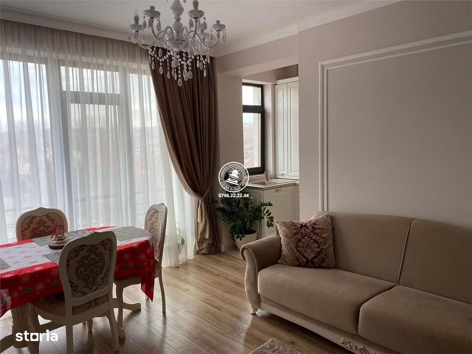 Apartament 3 camere de vanzare, etaj intermediar, 2 locuri de parcare — fotografia 1