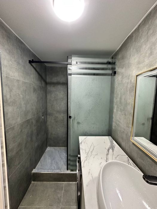 1 xona 3 etaj xon saroy domidan sotiladi