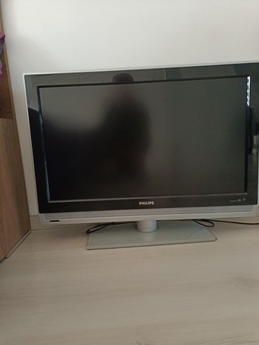 Tv Philips cu diagonală de 80 cm