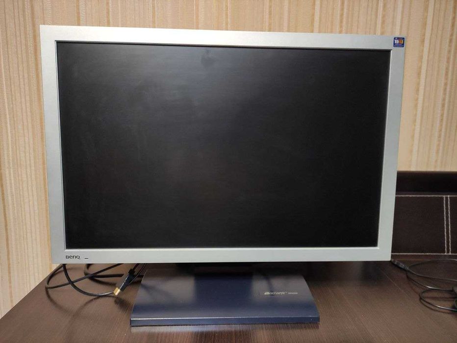 Монитор BenQ FP222W, 22 дюйма