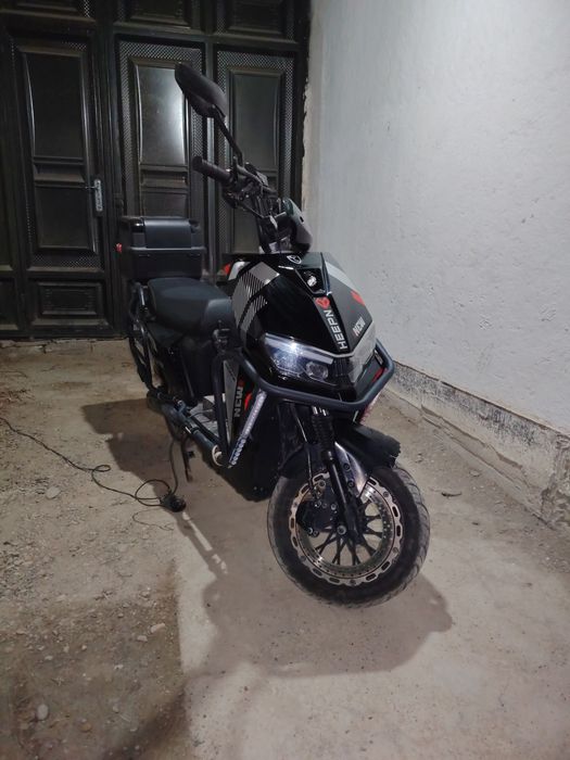 Skuter 700 $ sastenasi yaxshi